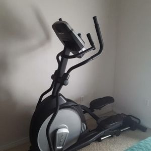 SOLE E20 Elliptical